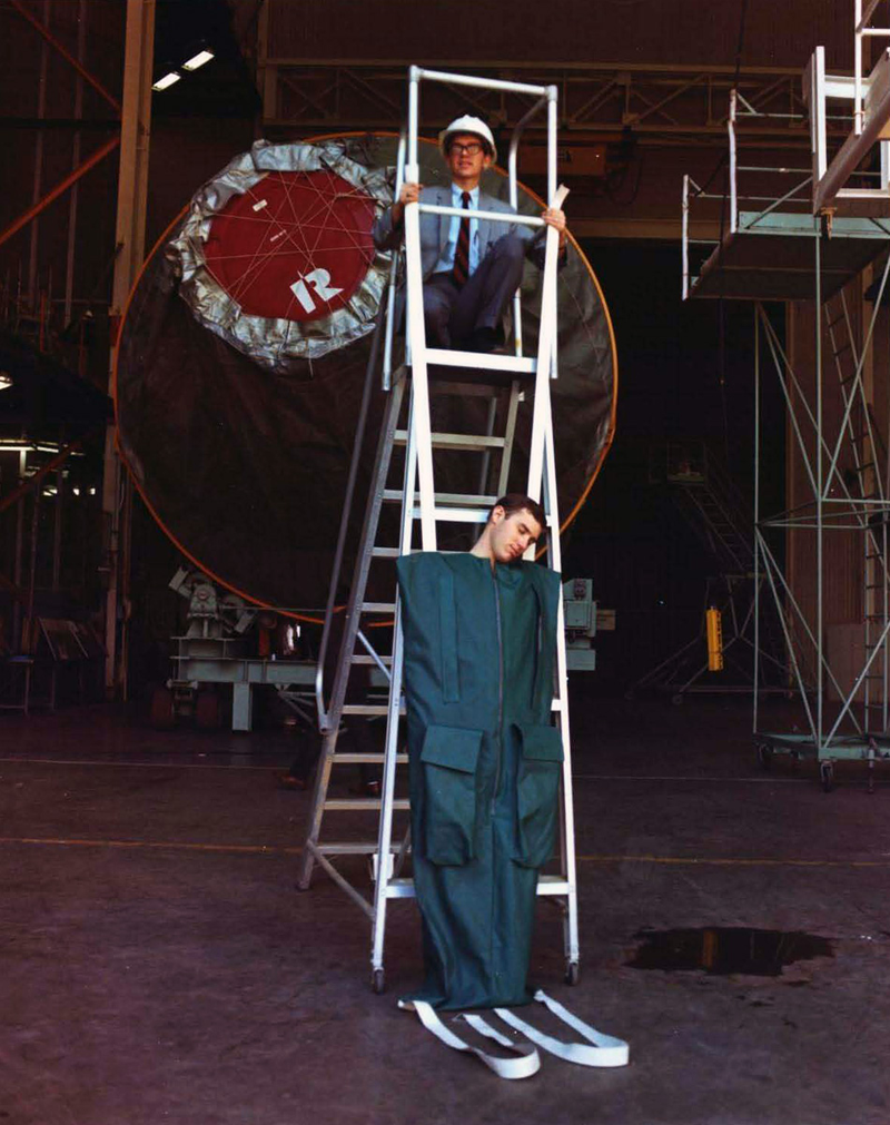 Illustration for article titled Newly Declassified Photos Show The Crewed USAF Spy Spacecraft That Almost Was